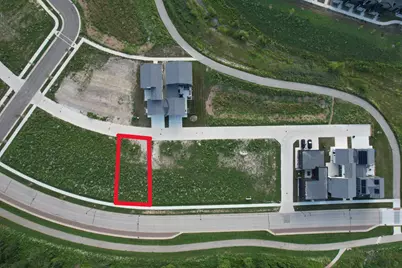 9401 S Lake Vista Pkwy #3005, Oak Creek, WI 53154 - Photo 2