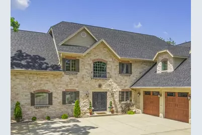 205  Kummrow Ct, Wales, WI 53183 - Photo 4