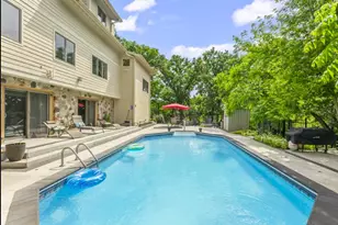 205 Kummrow Ct, Wales, WI 53183 - Photo 4