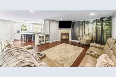 205  Kummrow Ct, Wales, WI 53183 - Photo 10