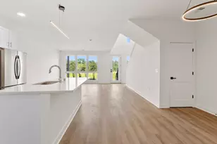 9378 S Alder Pl, Oak Creek, WI 53154 - Photo 10