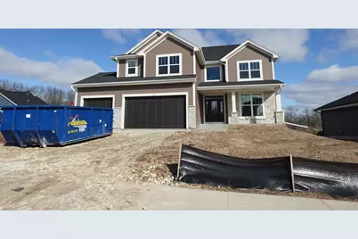 511  Woodside Ct, West Bend, WI 53095 - Photo 2