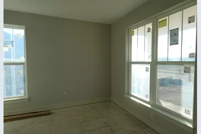 511  Woodside Ct, West Bend, WI 53095 - Photo 18