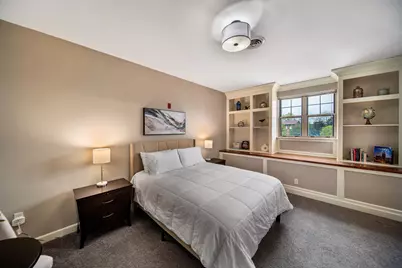 4100 S Lake Dr #421, Saint Francis, WI 53235 - Photo 22