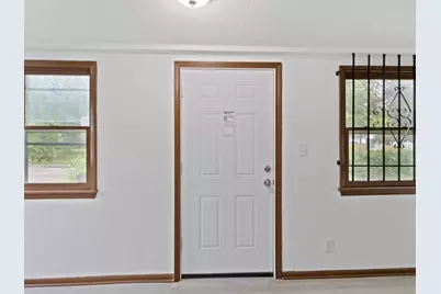 5751 N 38th St, Milwaukee, WI 53209 - Photo 12