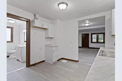5751 N 38th St, Milwaukee, WI 53209 - Photo 4