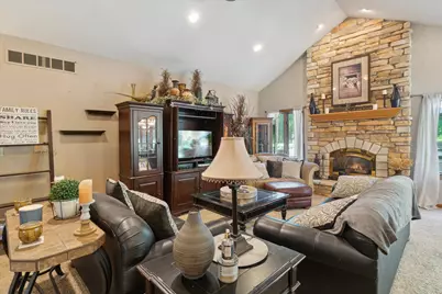 N3131  Center St, Geneva, WI 53147 - Photo 8