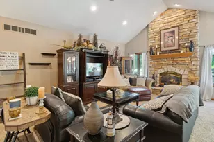 N3131 Center St, Geneva, WI 53147 - Photo 8