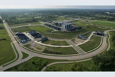 9483 E Lake Vista Pkwy #4008, Oak Creek, WI 53154 - Photo 6