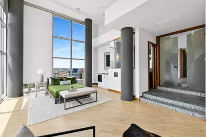 601 E Ogden Ave #906, Milwaukee, WI 53202 - Photo 16