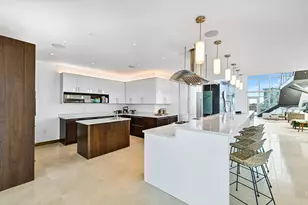 601 E Ogden Ave, Milwaukee, WI 53202 - Photo 8