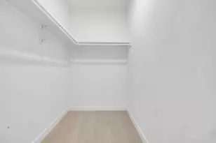 9352 S Alder Pl, Oak Creek, WI 53154 - Photo 14