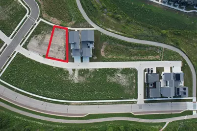 9411 S Cypress Pl #13002, Oak Creek, WI 53154 - Photo 2