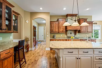 4690  Bradon Trl, Brookfield, WI 53045 - Photo 12