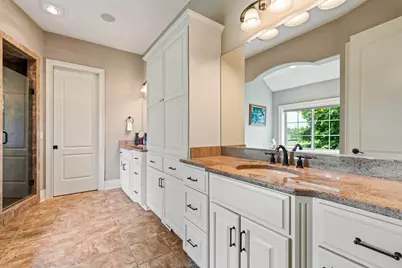 4690  Bradon Trl, Brookfield, WI 53045 - Photo 18