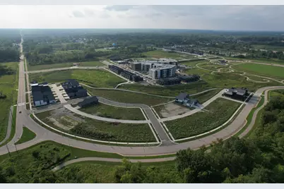 9443 S Cypress Pl #12004, Oak Creek, WI 53154 - Photo 4