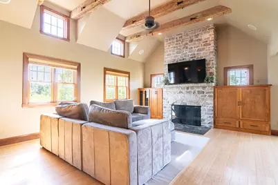 5305  Goldust Ct, Rockland, WI 54115 - Photo 4