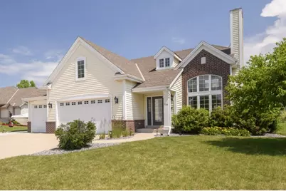 706  Stoecker Farm Ave, Mukwonago, WI 53149 - Photo 1