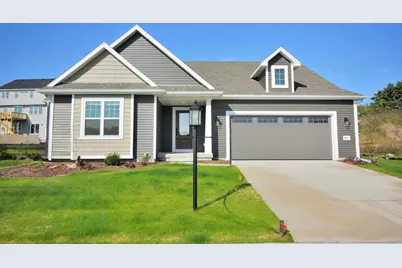 621  Standing Stone Dr, Waukesha, WI 53189 - Photo 1