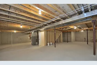 621  Standing Stone Dr, Waukesha, WI 53189 - Photo 32