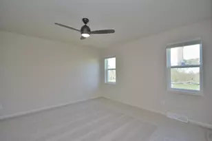 621 Standing Stone Dr, Waukesha, WI 53189 - Photo 22