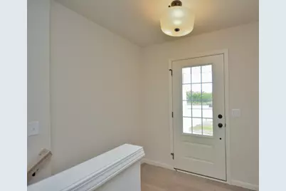 621  Standing Stone Dr, Waukesha, WI 53189 - Photo 8