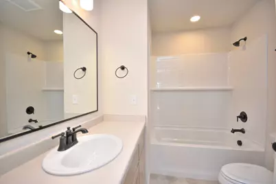 621  Standing Stone Dr, Waukesha, WI 53189 - Photo 30