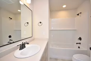 621 Standing Stone Dr, Waukesha, WI 53189 - Photo 30