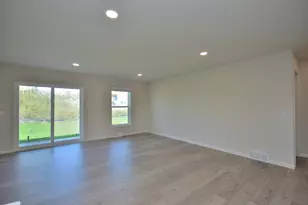 621 Standing Stone Dr, Waukesha, WI 53189 - Photo 10