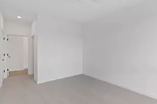 9378 S Alder Pl, Oak Creek, WI 53154 - Photo 8