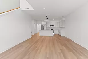 4163 E Hemlock Dr, Oak Creek, WI 53154 - Photo 4