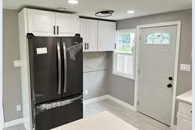 3730 W Kaul Ave, Milwaukee, WI 53209 - Photo 6