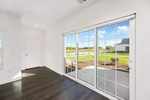 8852 S Jackjay Dr, Oak Creek, WI 53154 - Photo 10