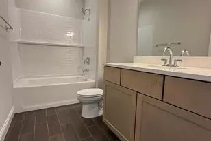 1136 Oxbow Ct, Pewaukee, WI 53072 - Photo 14