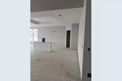 9938  Migratory Ln, Mequon, WI 53097 - Photo 6