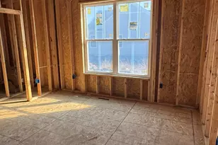 9938 Migratory Ln, Mequon, WI 53097 - Photo 8