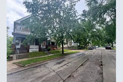 323 N 31st St, Milwaukee, WI 53208 - Photo 2