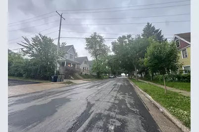 323 N 36th St, Milwaukee, WI 53208 - Photo 2