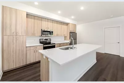 1811 W Wysteria Ln #605, Oak Creek, WI 53154 - Photo 8