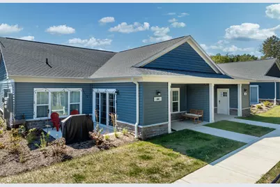 1811 W Wysteria Ln #605, Oak Creek, WI 53154 - Photo 1