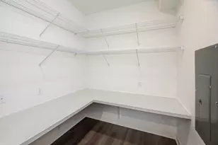 1811 W Wysteria Ln, Oak Creek, WI 53154 - Photo 28