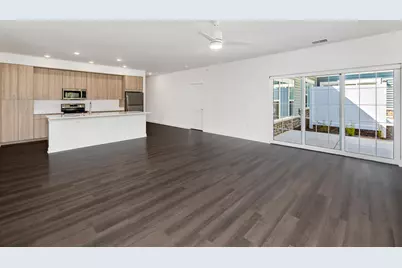 1811 W Wysteria Ln #605, Oak Creek, WI 53154 - Photo 6