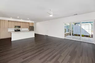 1811 W Wysteria Ln, Oak Creek, WI 53154 - Photo 6