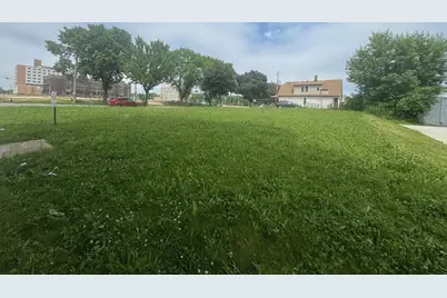 550 N 28th St, Milwaukee, WI 53208 - Photo 4