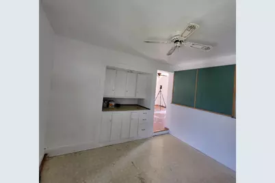 612  Buffalo St, Manitowoc, WI 54220 - Photo 16