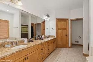 3626 Haymeadow Rd, Racine, WI 53126 - Photo 14