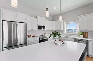 1620 Belmont Ln, Oconomowoc, WI 53066 - Photo 2