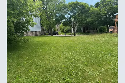 424 N 29th St, Milwaukee, WI 53208 - Photo 4