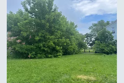 425 N 29th St, Milwaukee, WI 53208 - Photo 4