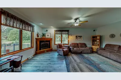 615  Fairway Cir, Jefferson, WI 53549 - Photo 12